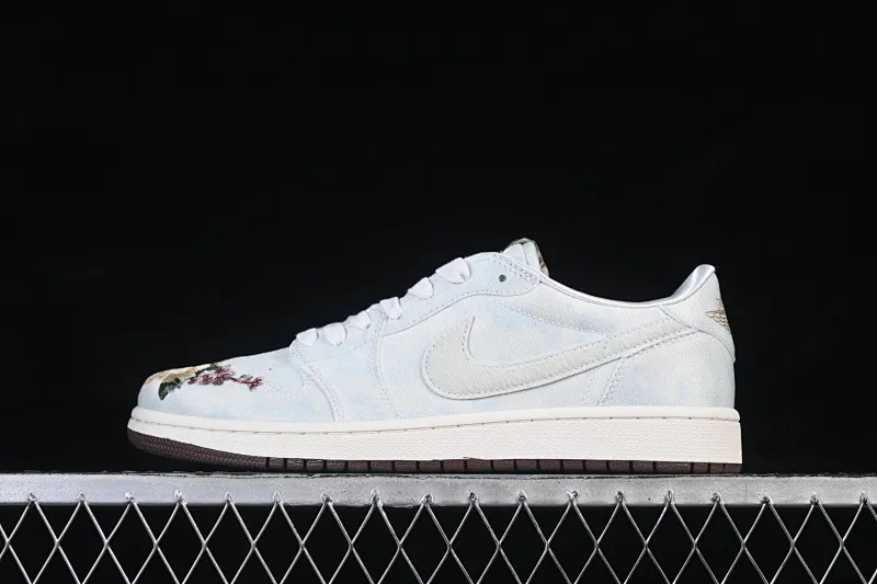 All categories Air Jordan Jordan series basketball shoes Air Jordan 1 Low Air Jordan 1 Low AJ1 Joe 1 Su embroidery low-top cultural basketball shoes IQ1109-011